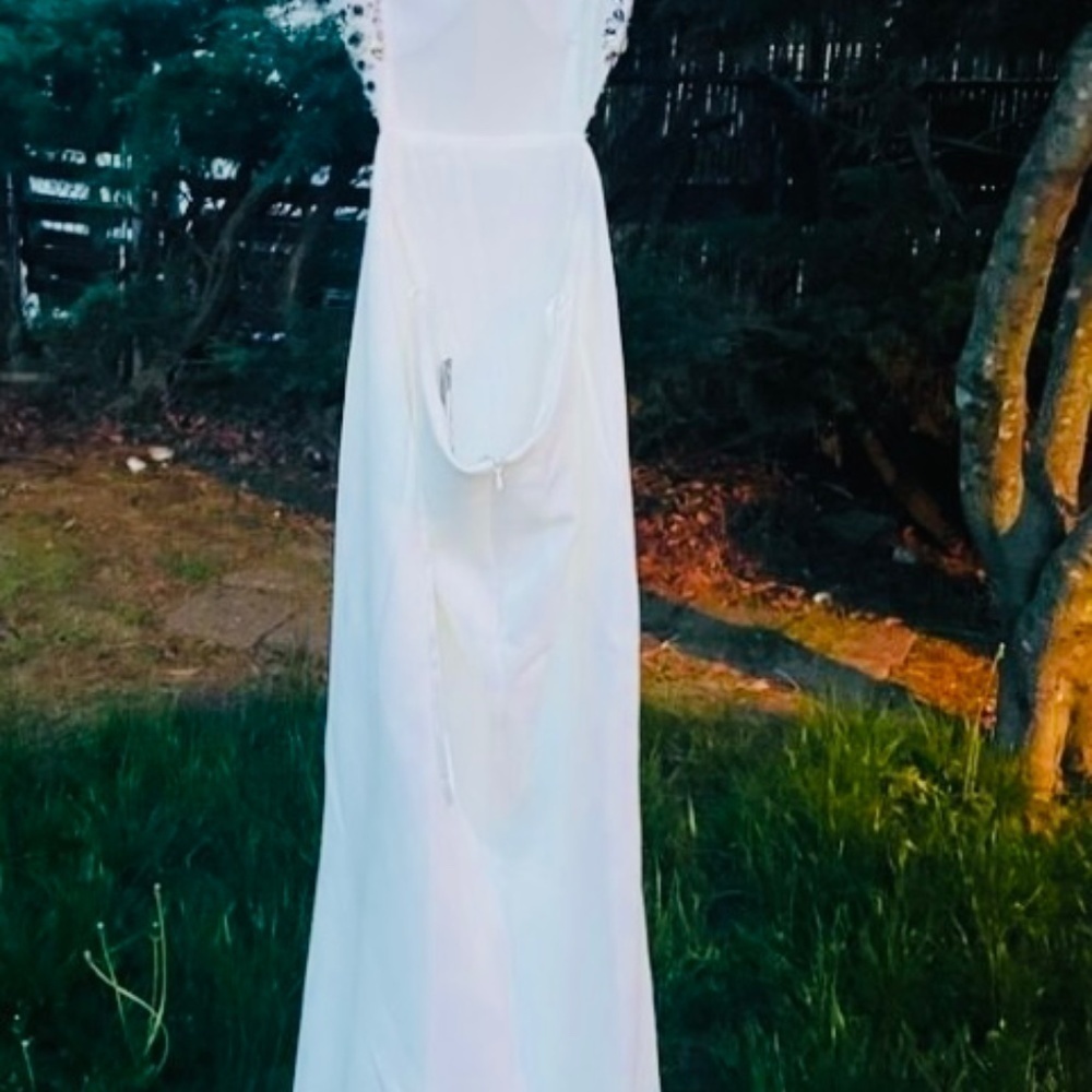 Bridal dress Avery G Sleeveless Jewel Neck cutout maxi Dress size 6 NWT - Picture 7 of 10
